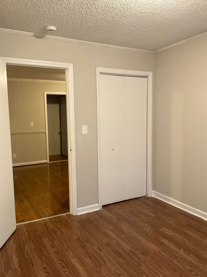 931 Green Circle Dr - Photo 5 of 18