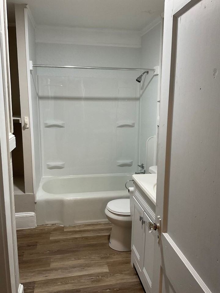 1815 Melvin Dr - Photo 4 of 10