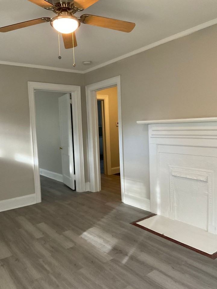 406 Orchard Ln - Photo 7 of 10