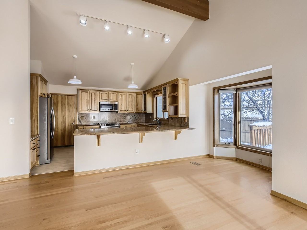 6826 Bugle Ct - Photo 6 of 20