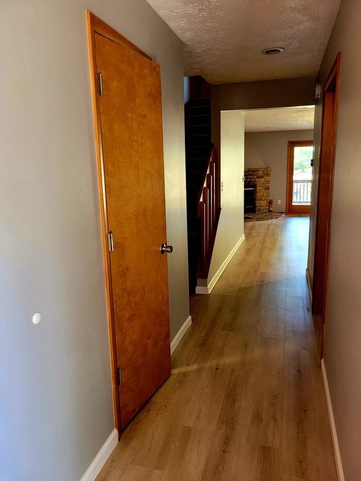 2300 E Winding Brook Ct - Photo 3 of 45