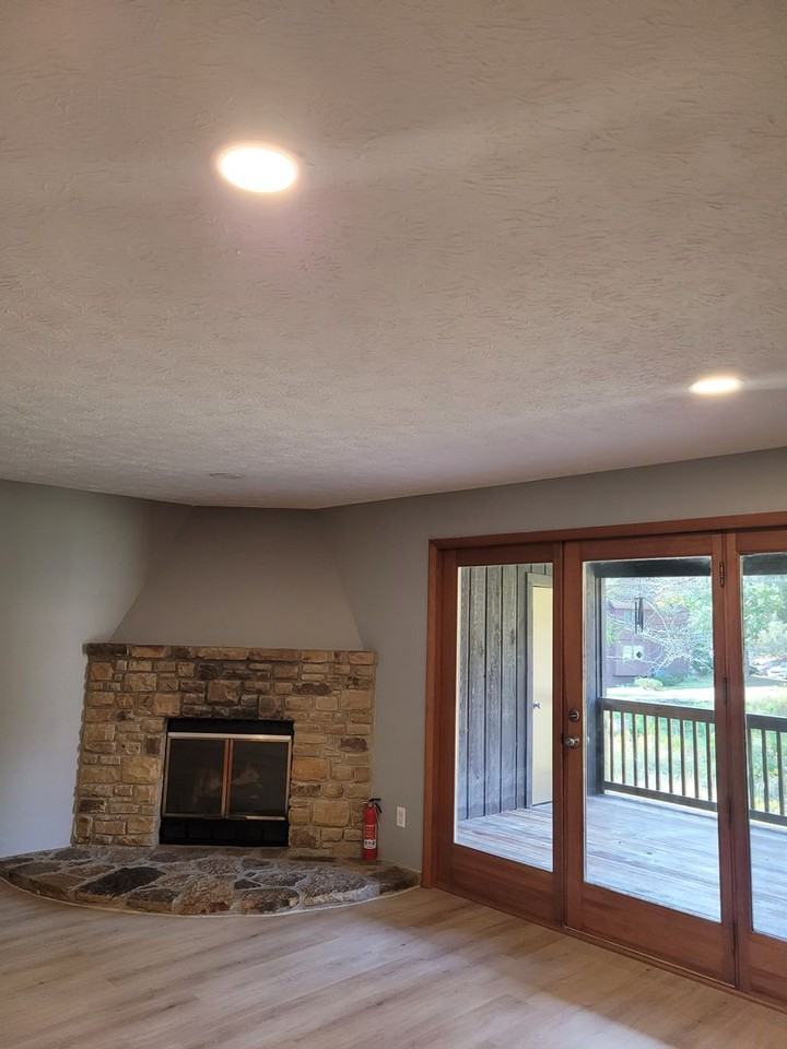 2300 E Winding Brook Ct - Photo 7 of 45