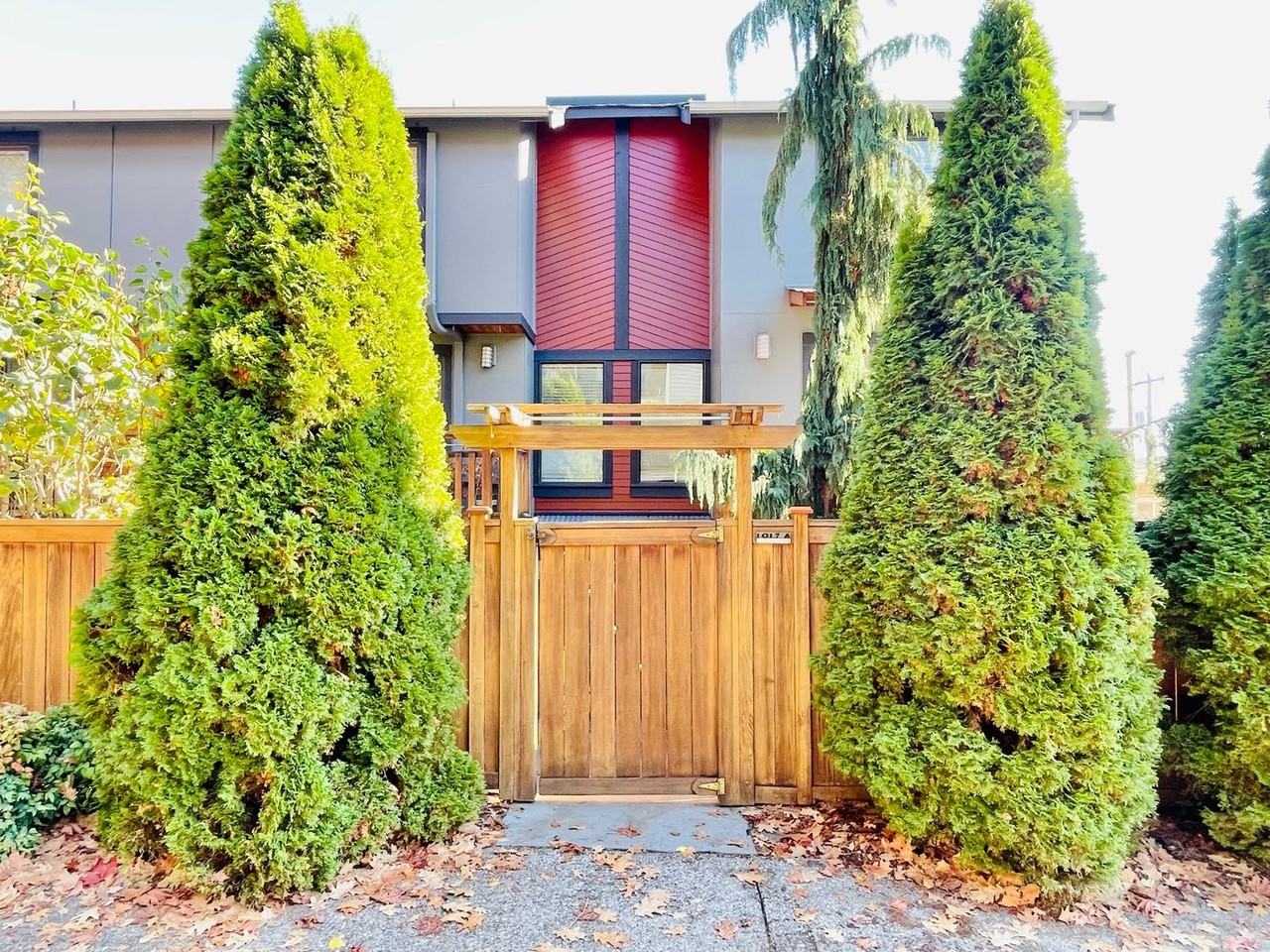 1017 N 39th St - Photo 2 of 27