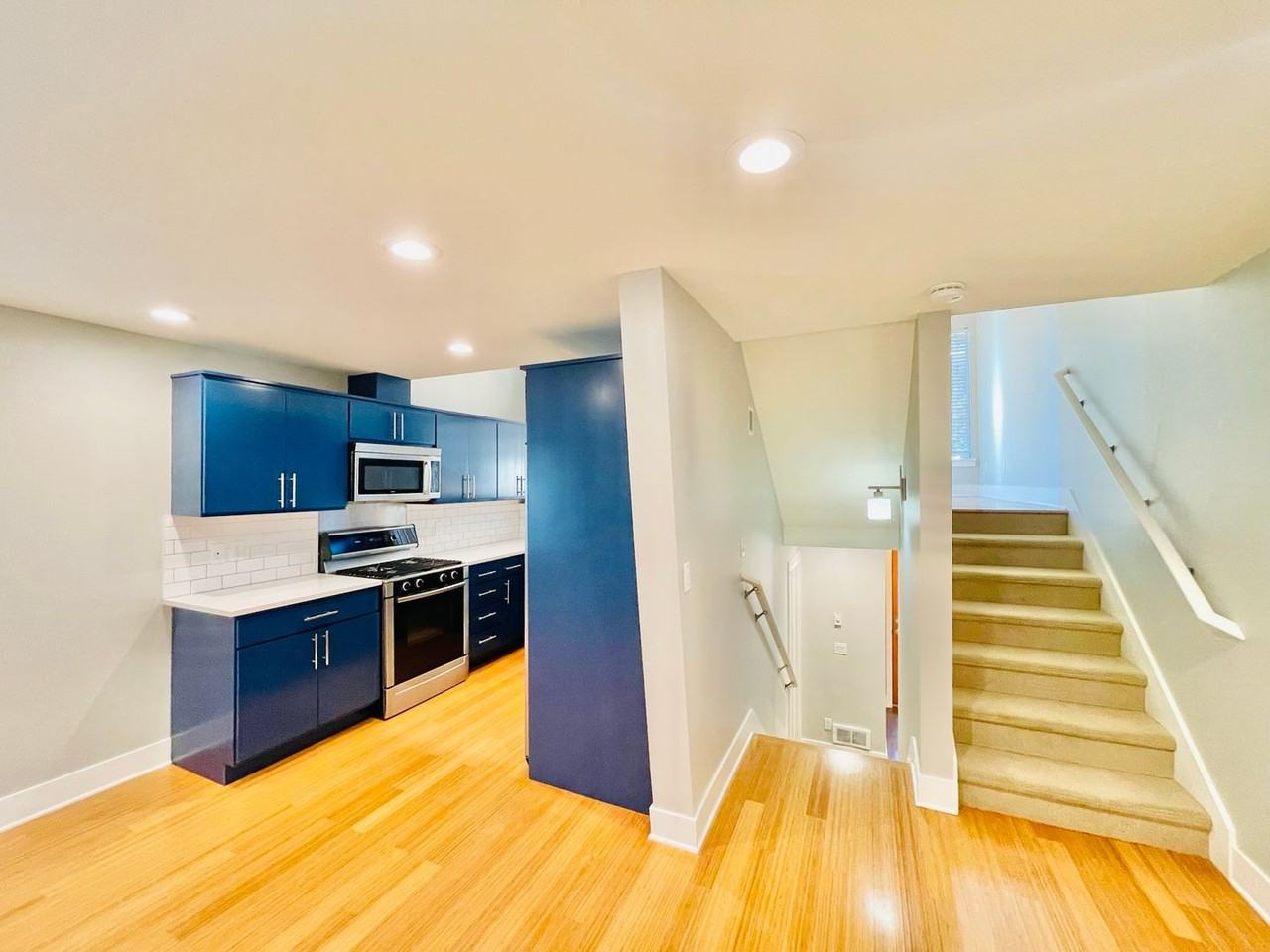 1017 N 39th St - Photo 7 of 27