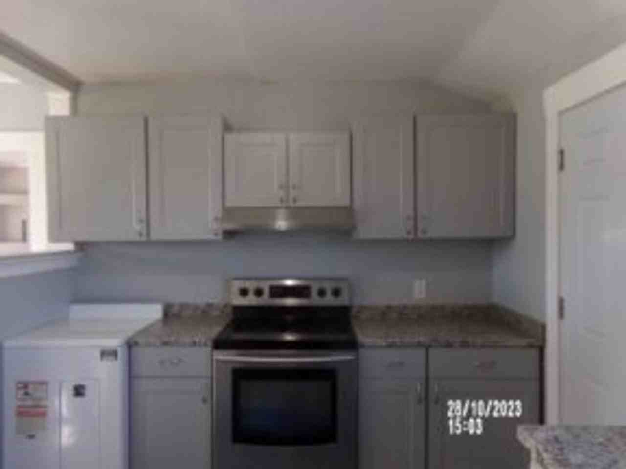 2917 Pacific Ave - Photo 3 of 10