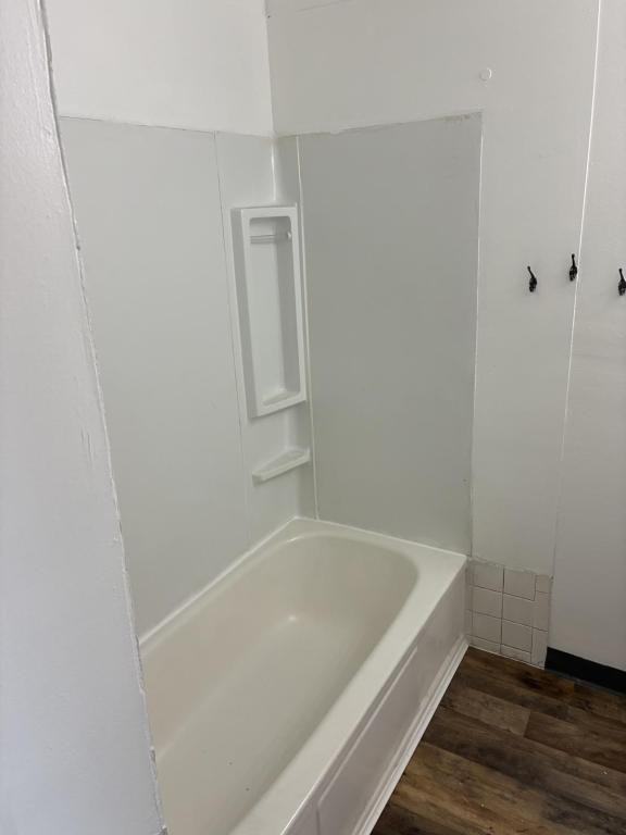 1320 4th Ave - Photo 5 of 12