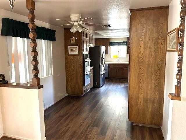 26210 Columbia St - Photo 4 of 15