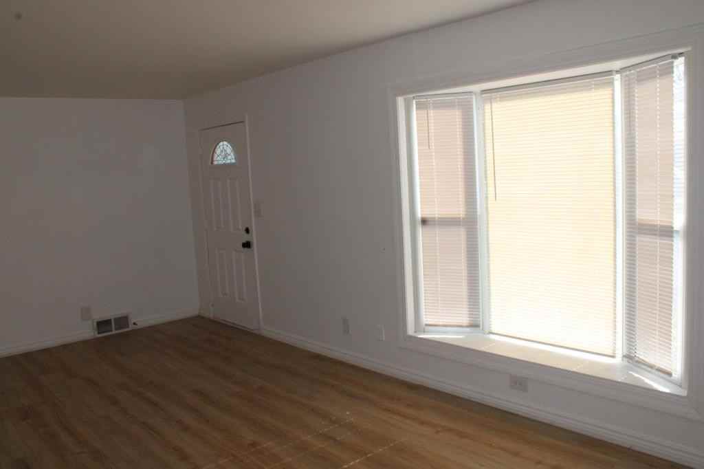 3910 Ne Vivion Rd - Photo 7 of 20