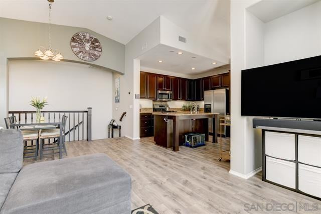 11901 Miro Cir - Photo 3 of 12