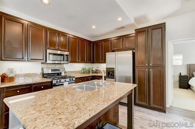 11901 Miro Cir - Photo 5 of 12