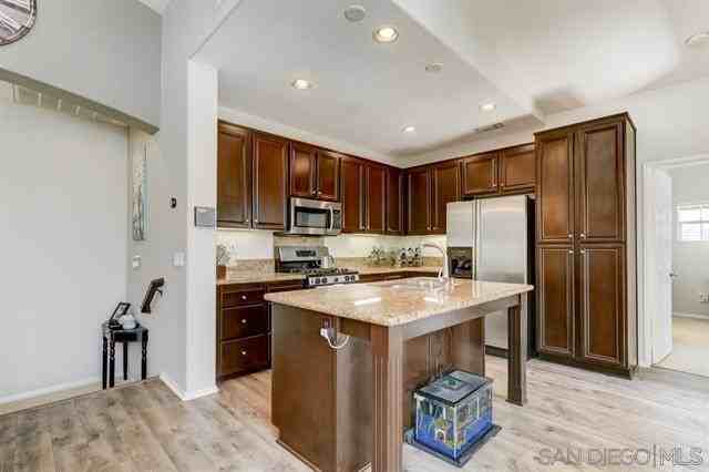 11901 Miro Cir - Photo 6 of 12