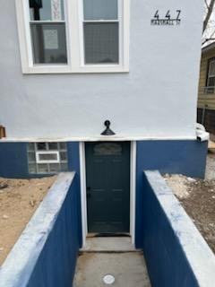 447 Matthews St - Photo 2 of 15