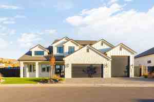 featured image of 2883 S Kate Ln