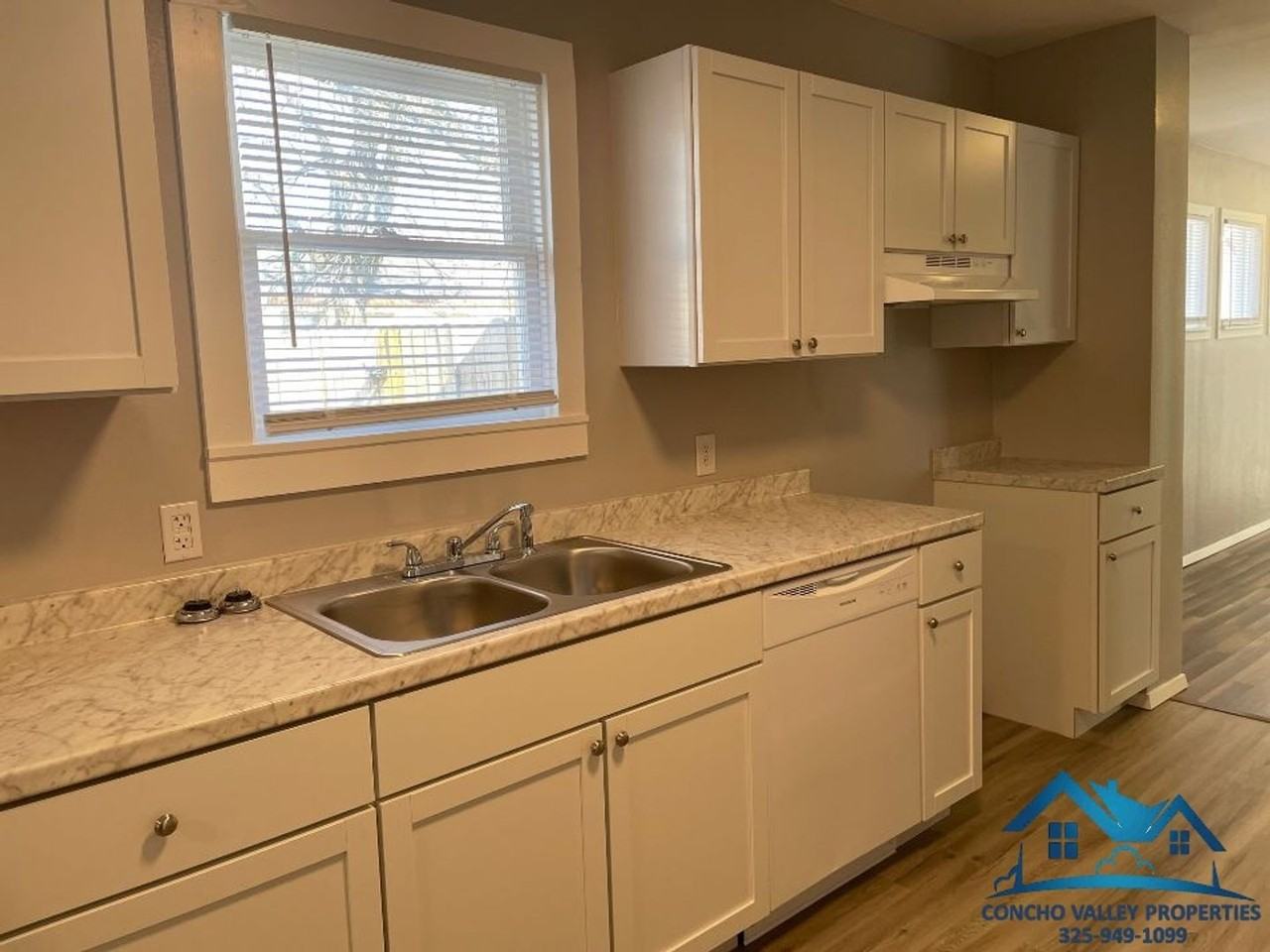 408 S Harrison St - Photo 7 of 19