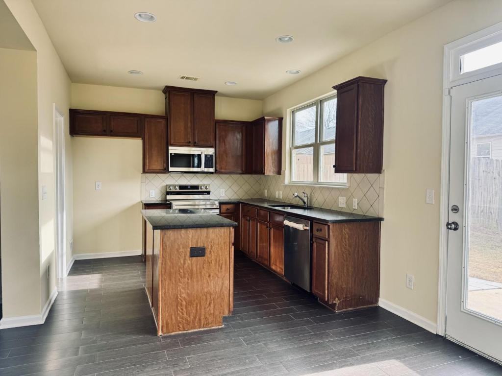 6575 Story Cir - Photo 5 of 17