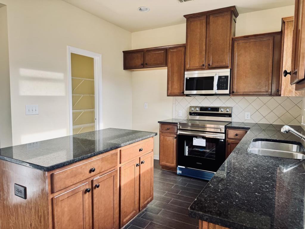 6575 Story Cir - Photo 6 of 17