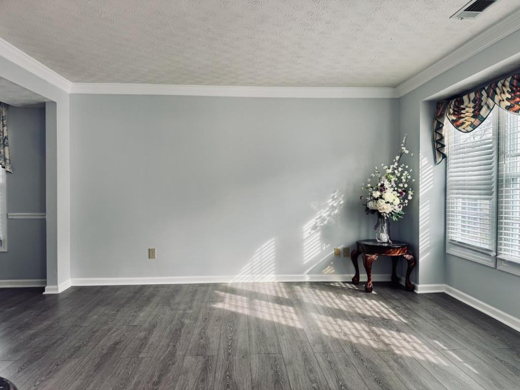 3661 Forest Glen Trl - Photo 3 of 19