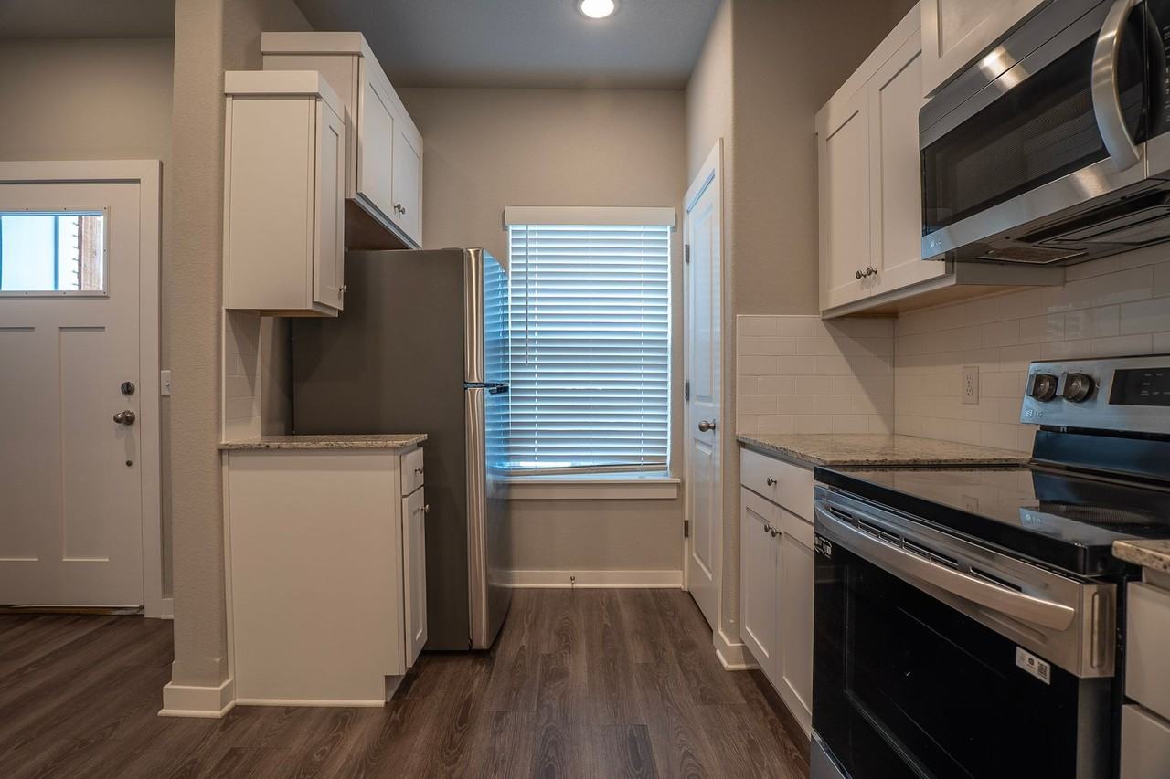 711 711 N Honey Locust Bend - FH Cottages - #61 - Photo 4 of 18