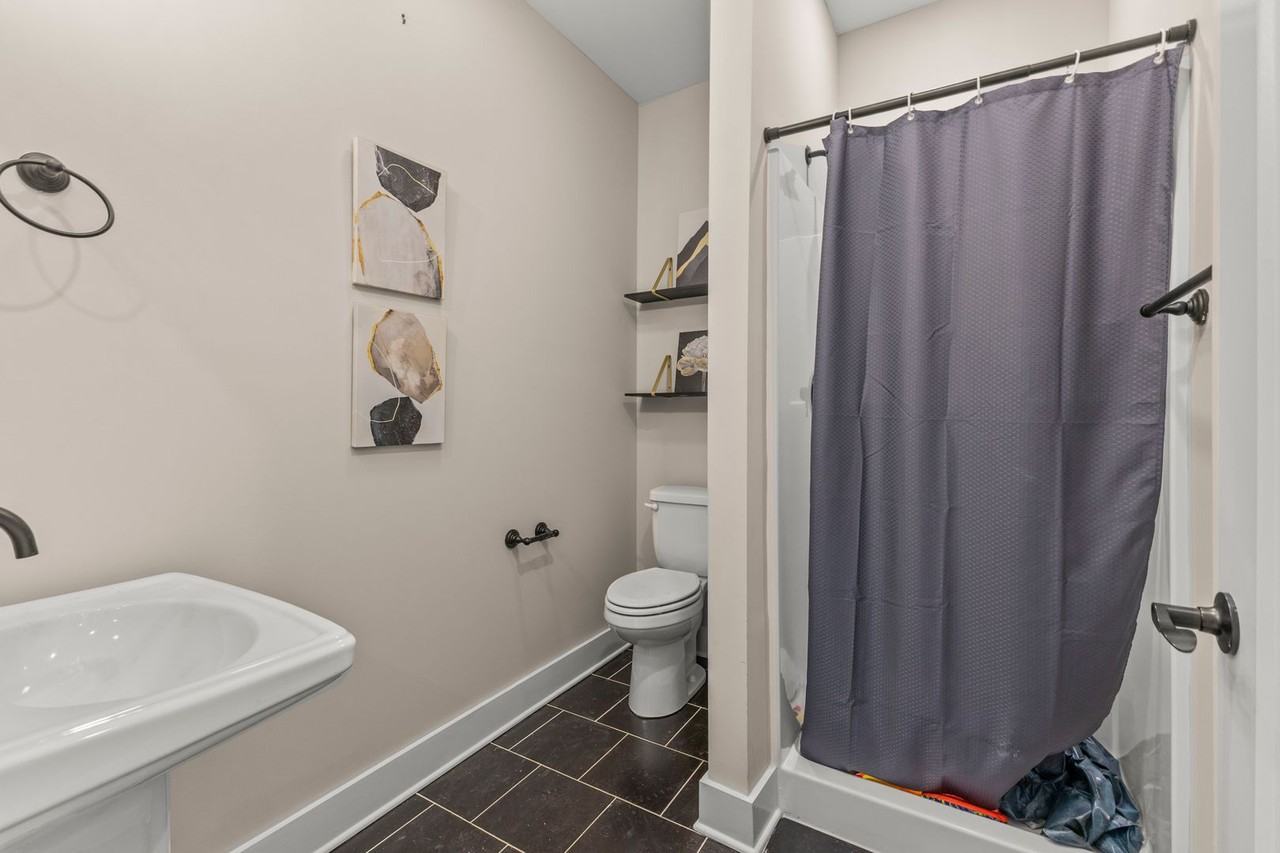 3155 Saint Elmo Ave #10 - Photo 5 of 16