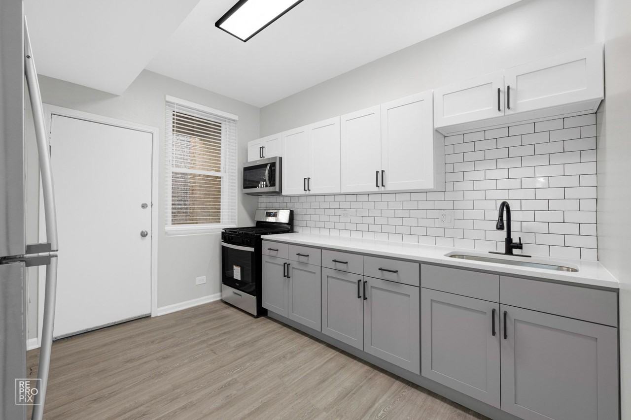 4853 S Prairie - Photo 2 of 16