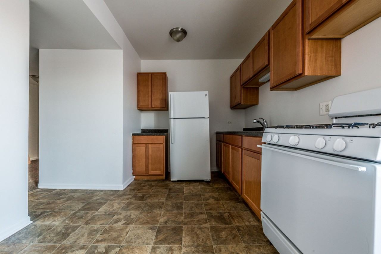 6224 S Dr Martin Luther King Jr - Photo 4 of 34