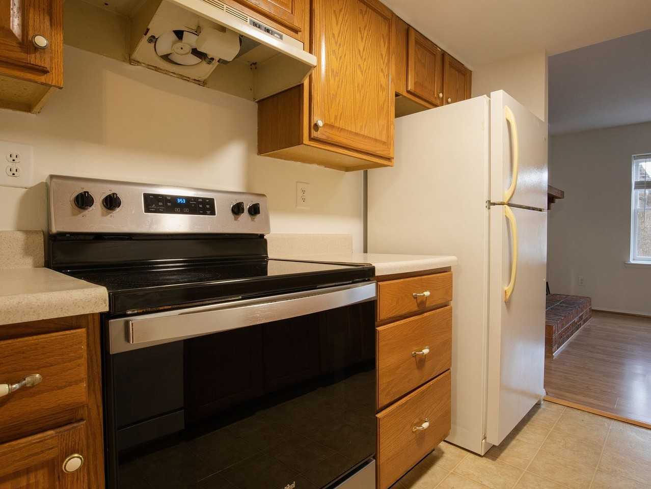 9324 Gildenfield Ct - Photo 6 of 23