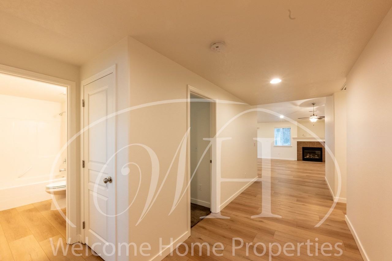 1330 Sw Greeley St - Photo 3 of 28