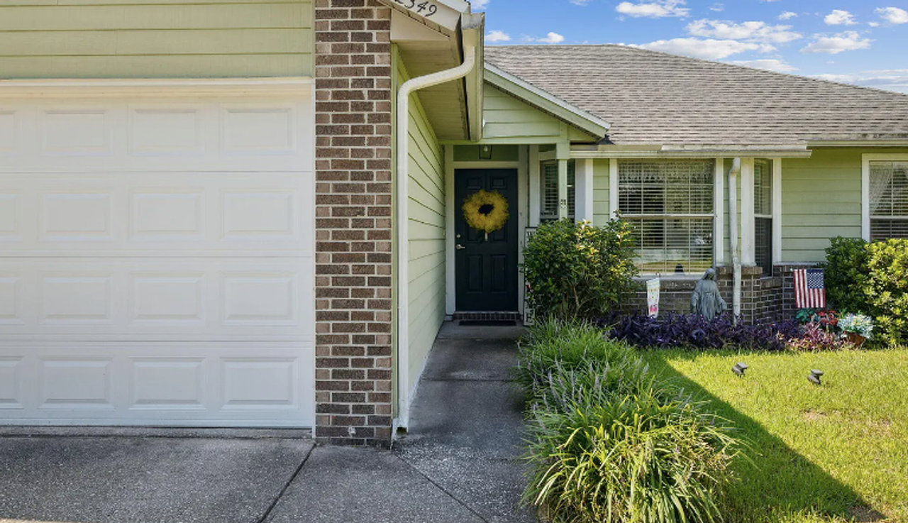 2349 Tigress Ln - Photo 3 of 23