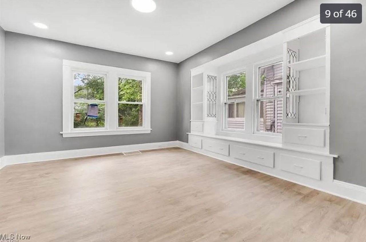 839 Nela View Rd - Photo 3 of 37