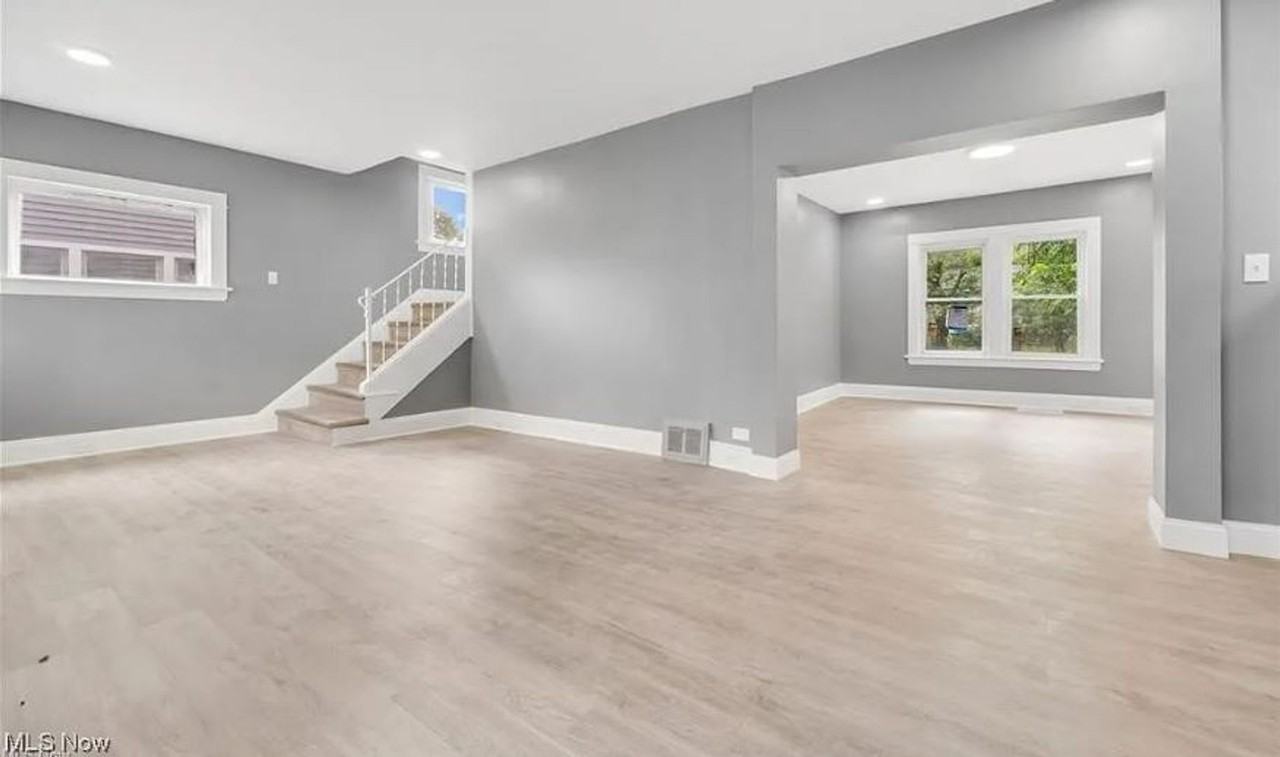 839 Nela View Rd - Photo 5 of 37