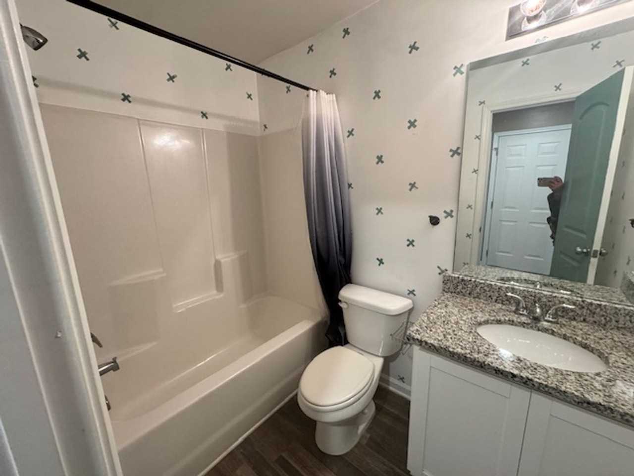 201 Sanford Ave - Photo 6 of 15