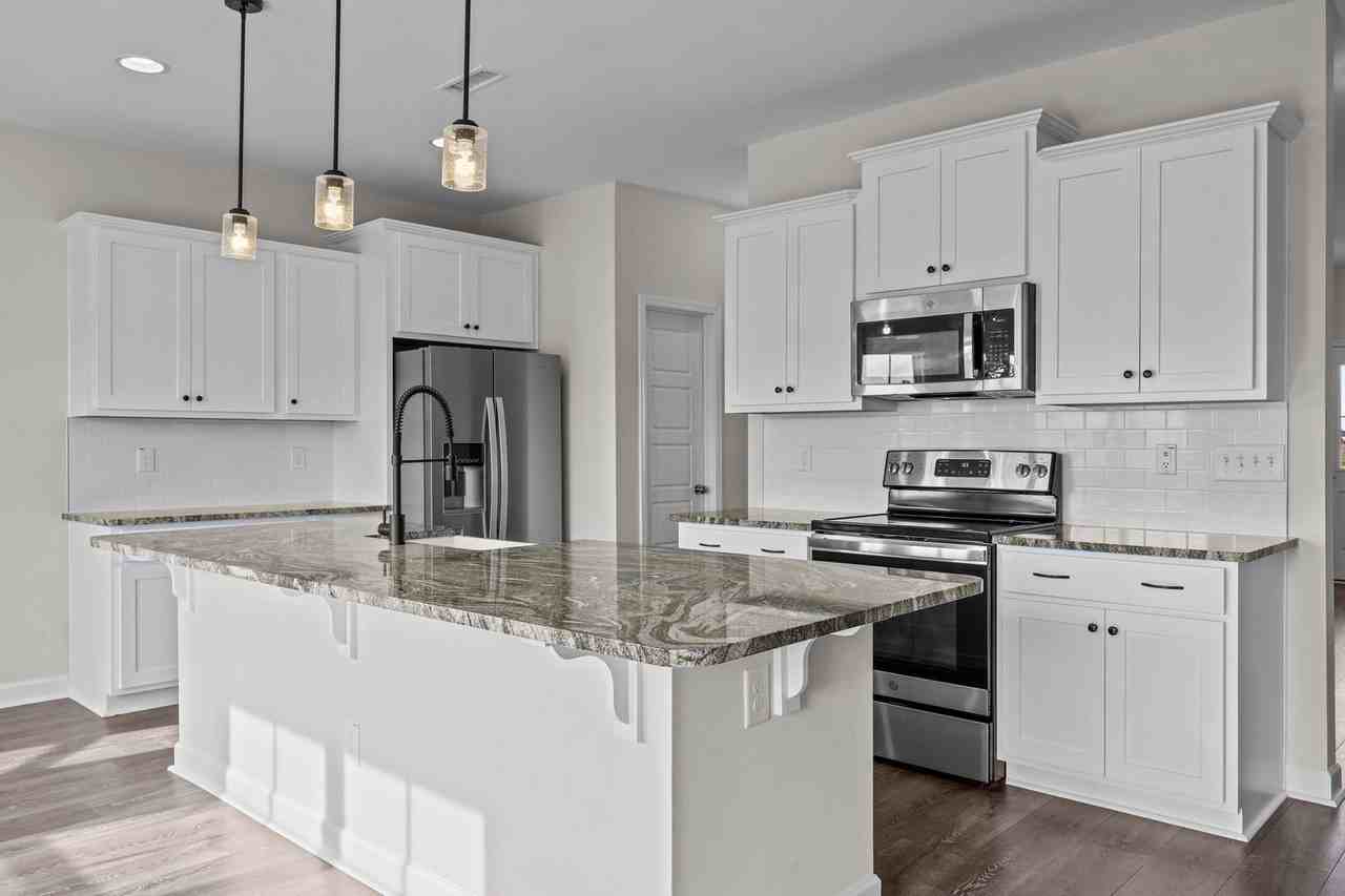 8 Looping Horse Cir - Photo 3 of 41