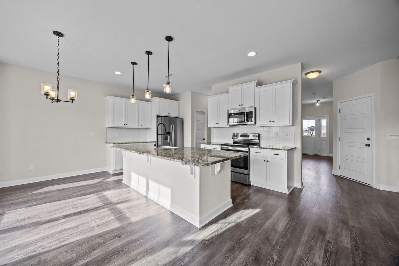 8 Looping Horse Cir - Photo 7 of 41