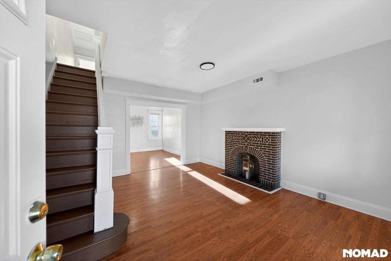 3231 Phelps Ln - Photo 7 of 29