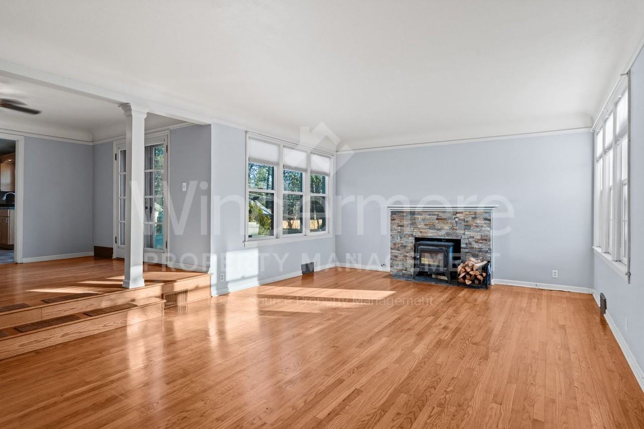 2828 S Arthur St - Photo 3 of 50