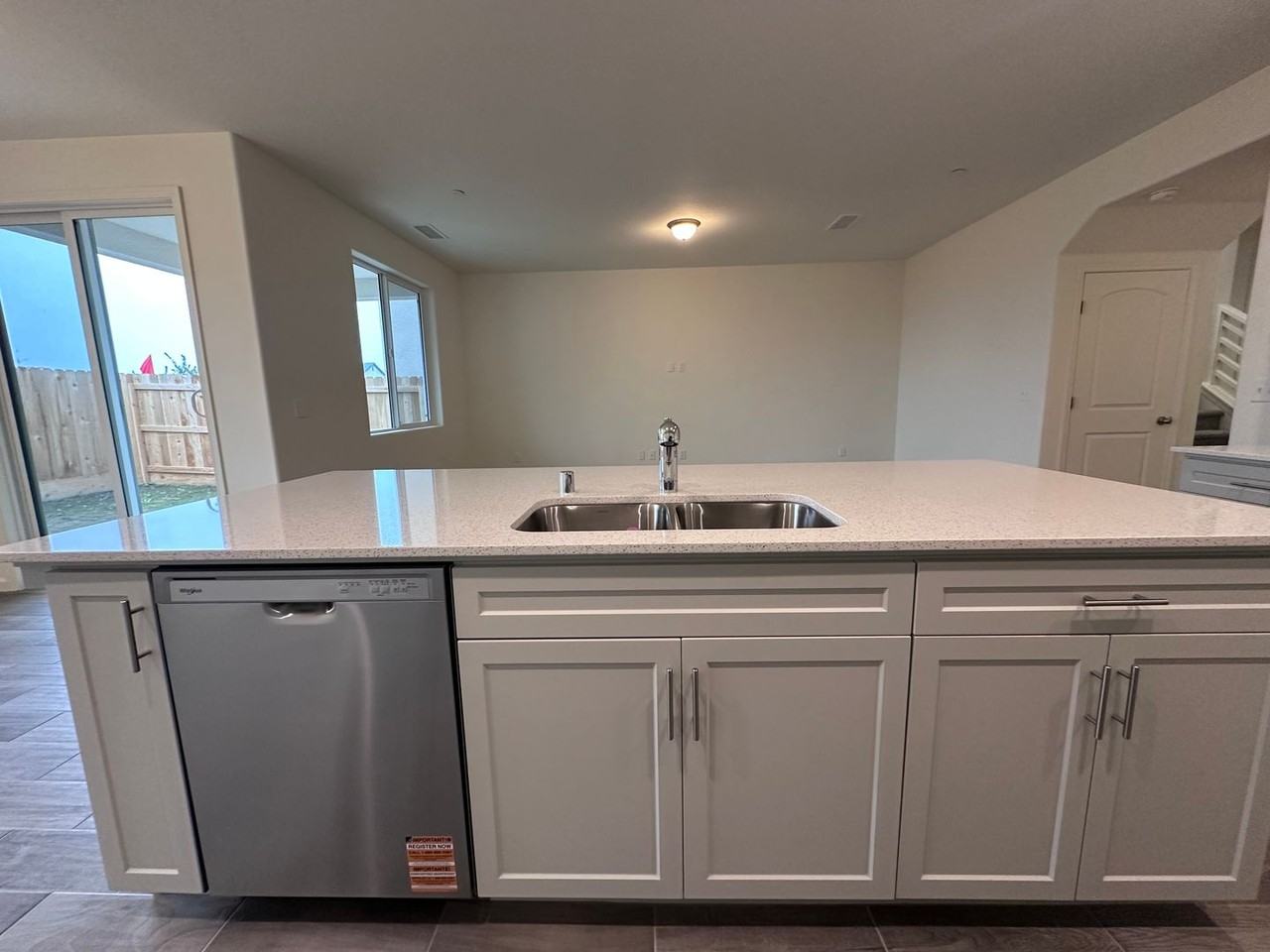 30520 Delancy Rd - Photo 7 of 24