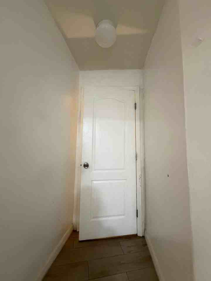 502 W 9th St - Photo 6 of 15