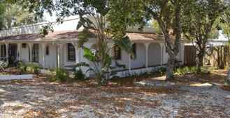 630 N Crooked Lake Dr - Photo 1 of 1