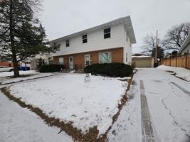 featured image of 631 E Longview Dr