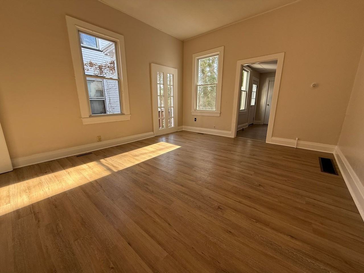 86-88 W. Commerce St - Photo 3 of 18