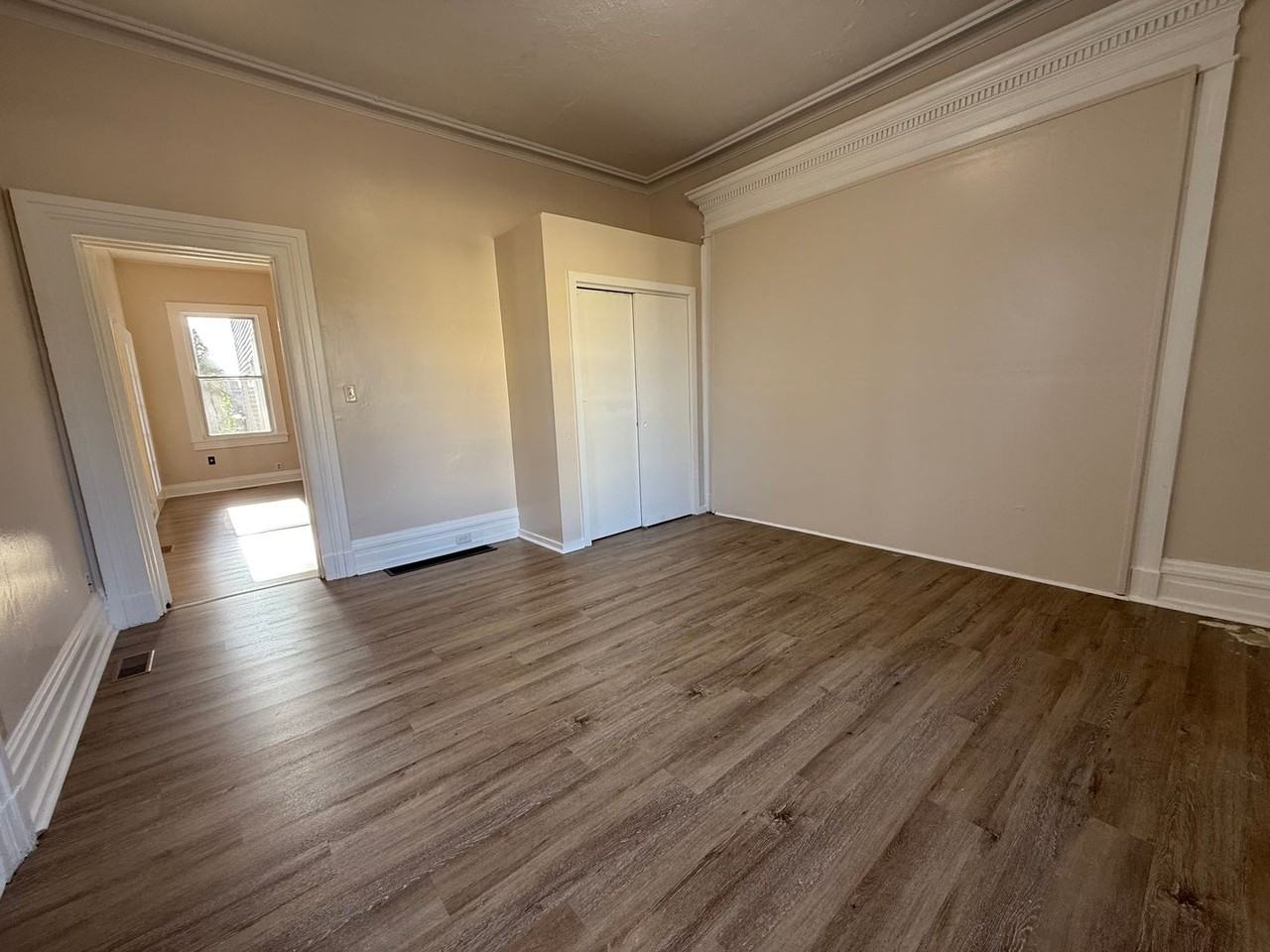 86-88 W. Commerce St - Photo 6 of 18