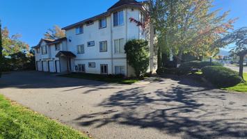 featured image of 820 N Siony Ln