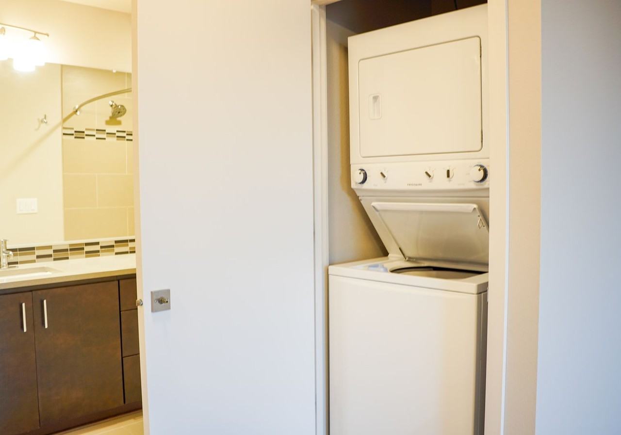 2250 Ne Glisan St #402 - Photo 7 of 9