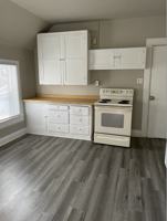 featured image of 829 W Franklin St