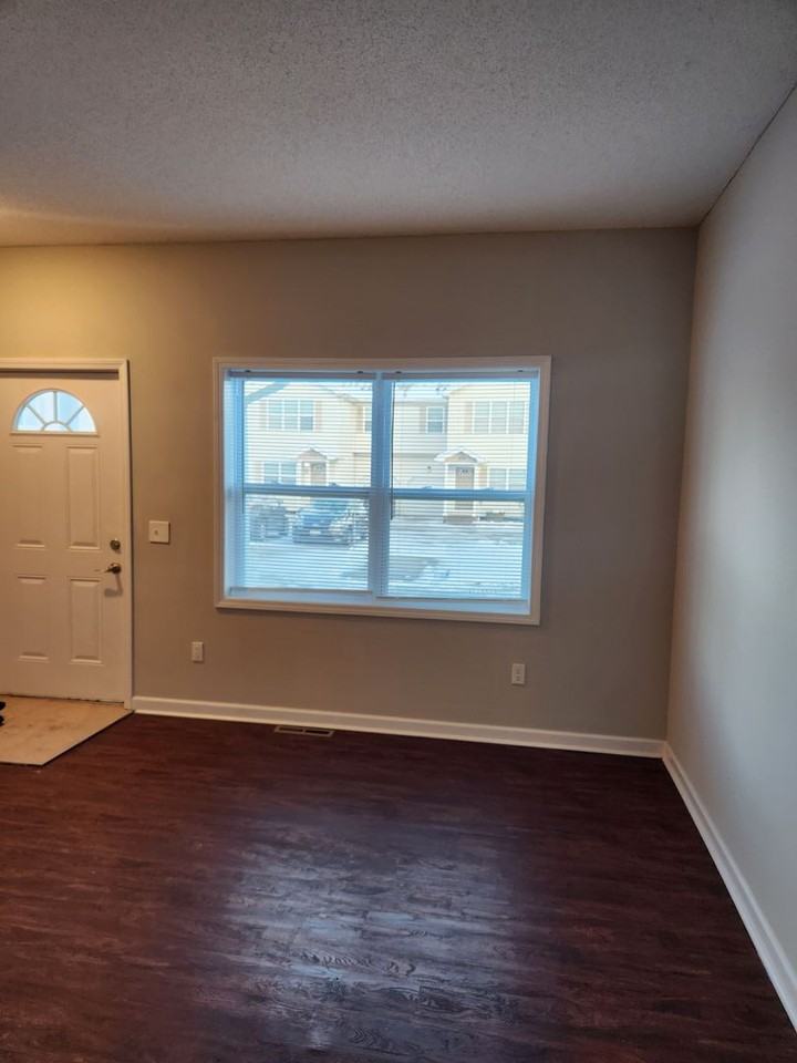 675-695 Skinnersville Rd. - Photo 4 of 47