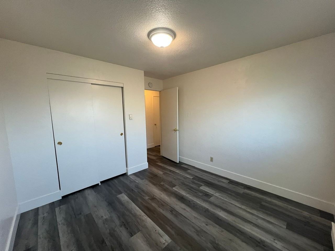 LSLEA3260 - Photo 7 of 24