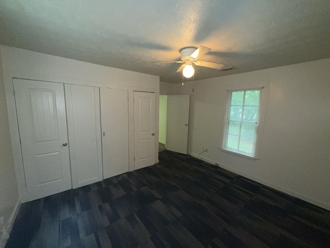 2916 Thomas St - Photo 3 of 6