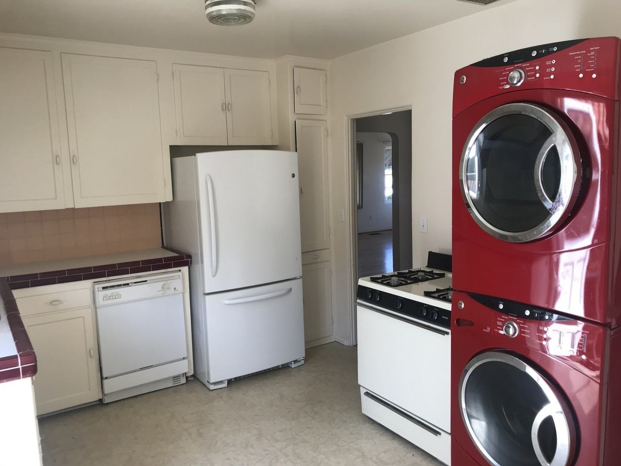 4531 56th St - Photo 5 of 11