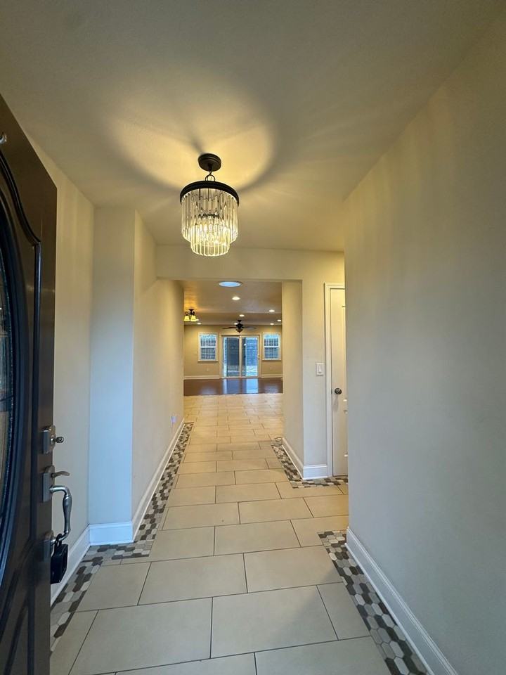 8 Pleasant Ridge Ave - Photo 6 of 50