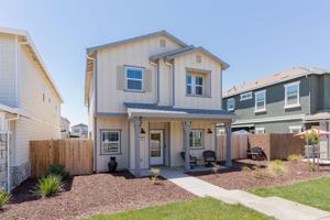 featured image of 784 Richie Way